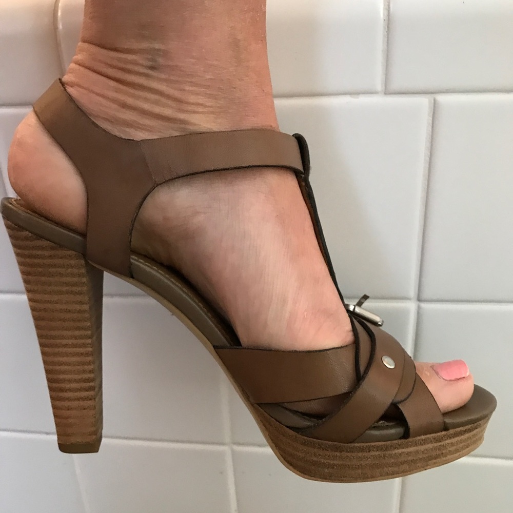 Franco Sarto heels size 7.5